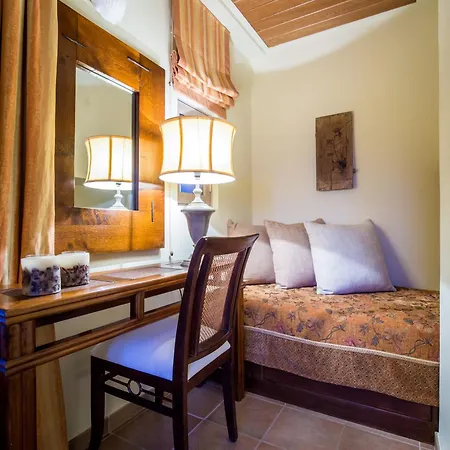 Epidavros - Elia Garden Retreat With Shared Pool 아파트 *