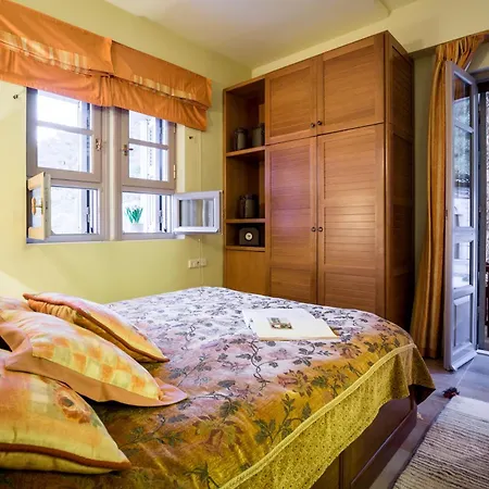 Elia Junior In Epidavros With Shared Pool דירה