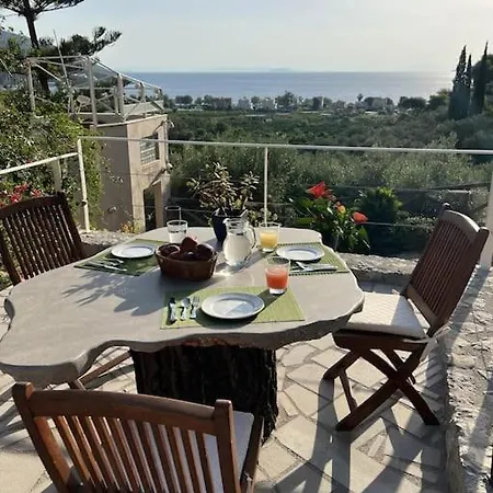 Epidavros - Elia Garden Retreat With Shared Pool 네아 에피다브로스