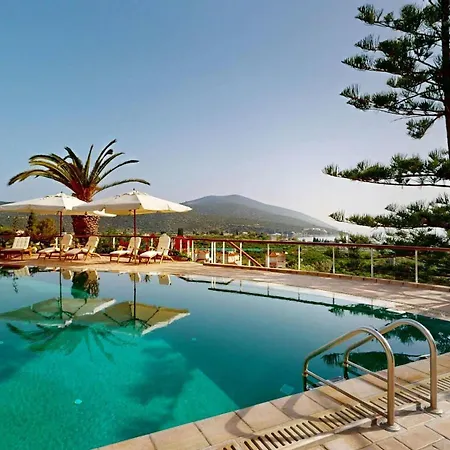 Epidavros - Elia Garden Retreat With Shared Pool *