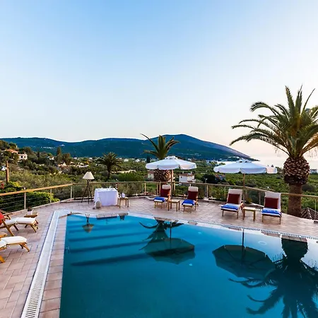 Epidavros - Elia Garden Retreat With Shared Pool