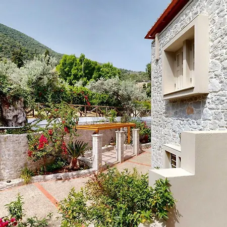 Epidavros - Elia Garden Retreat With Shared Pool Nyaraló *