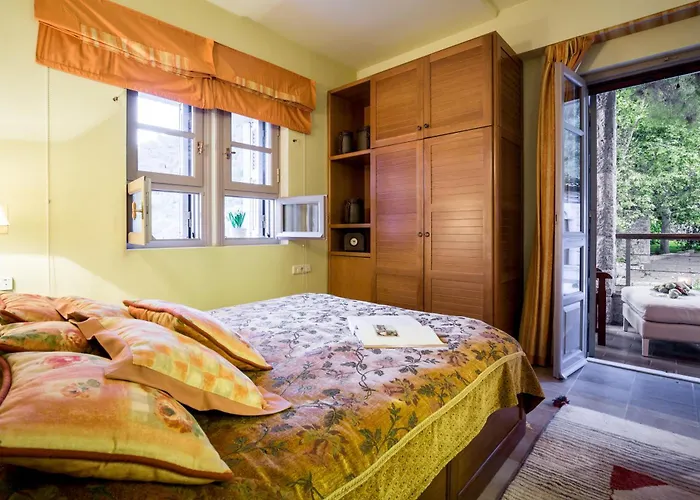 Elia Junior In Epidavros With Shared Pool Apartamento