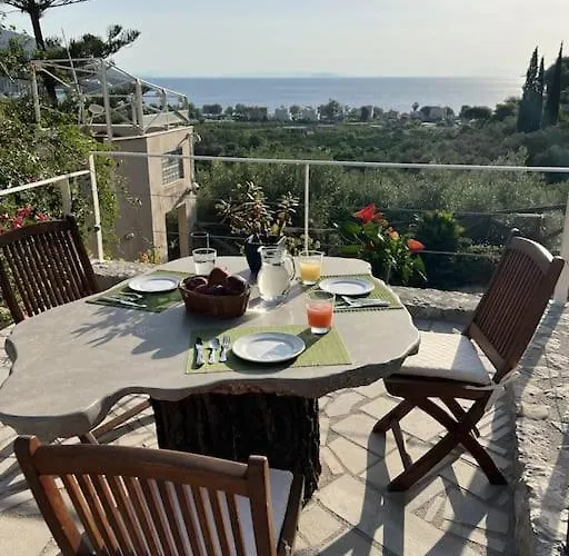 Epidavros Villas - Elia Garden Retreat With Shared Pool Nea Epidhavros
